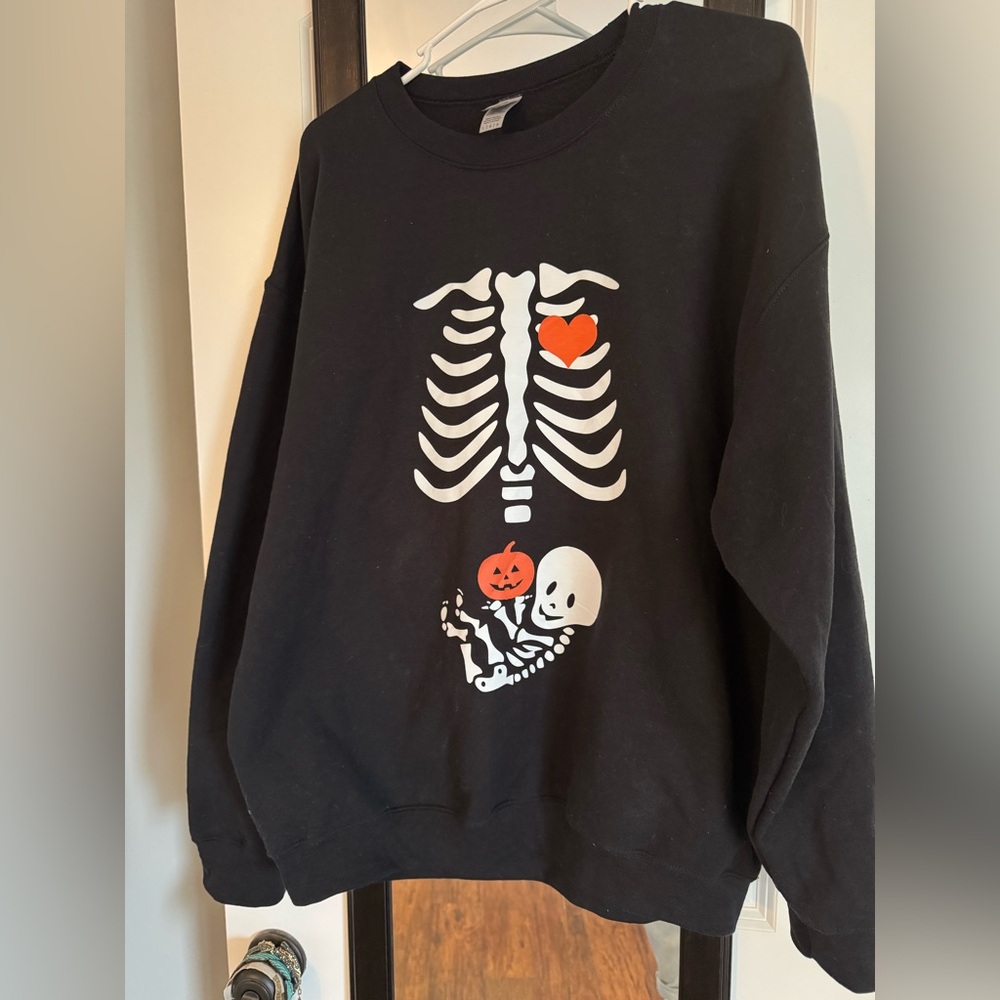 Gildan Black Heavy Blend Sweatshirt